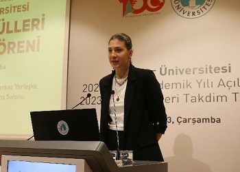 Ulusal Voleybolcu Birincinin Aydın’a ‘Üsküdar Üniversitesi Özel Ödülü’