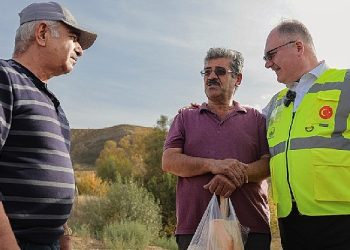 Alibaba-klavuz köprülü temas yolunda üst yapı çalışmaları