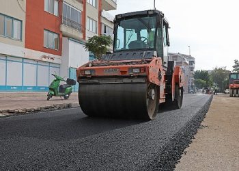 Antalya Büyükşehir Liman Mahallesi’nin yağmur suyu çizgisini yeniledi 