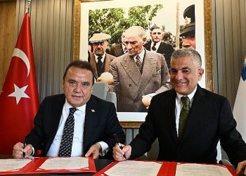 Antalya Büyükşehir’den üniversite öğrencilerine yeni bir yurt daha 