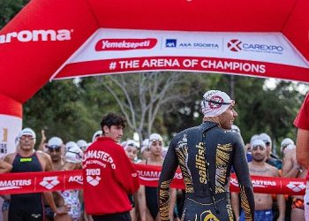 Aroma’nın desteklediği Aquamasters’ta dönemin son yarışlarına Cumhuriyet Bayramı coşkusu hakimdi