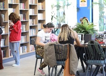 Aydın Büyükşehir Belediye Lideri Hasret Çerçioğlu, tüm gençleri Mimar Sinan Parkı’na davet etti