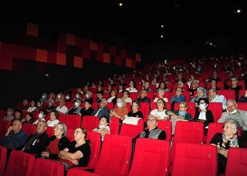 Balçovalı Gaziler Atatürk Sinemasına gitti