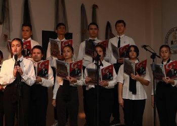 Burhaniye Ata’nın huzurunda