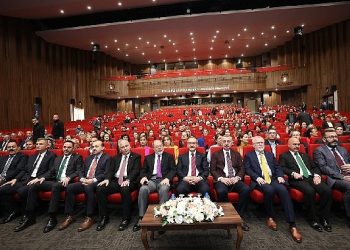 Büyükakın: En değerli sorunumuz sarsıntıya hazırlık