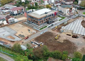 Büyükşehir’den Başiskele’ye ‘yeşil meydan’