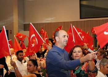 Çeşme Belediyesi’nden öğretmenlere klâsik yemek