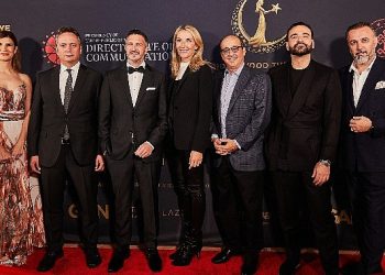 Dünyada birinci kere bir Türk dizisinin prömiyeri Amerika’da yapıldı: Hollywood’da Şahsiyet rüzgârı esti!