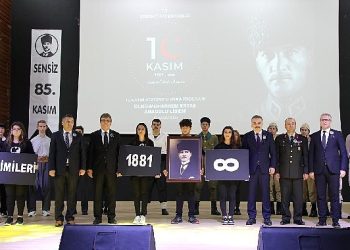 – Edremit tek yürek oldu – Edremit’te 09.05’te hayat durdu