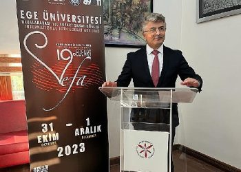 EÜ 50 Yıl Köşkünde “İzmir Türk Amerikan Derneği Milletlerarası Koleksiyon Sergisi”
