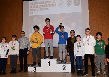 Geleceğin satranç ustaları mükafatlarına kavuştu