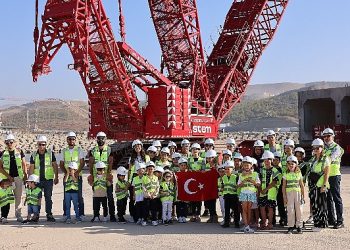 Gülnarlı Öğrencı̇ler Akkuyu NGS Alanını Gezdi