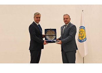 Harran Üniversitesi’nde ‘Dünya Tertibi ve Türkiye Programı’ düzenlendi.