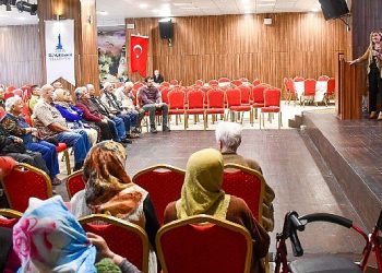 Huzurevi sakinlerine diyabet eğitimi