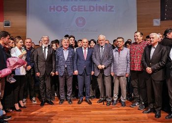 İlber Ortaylı’nın keçiören’deki söyleşisi ağır ilgi gördü