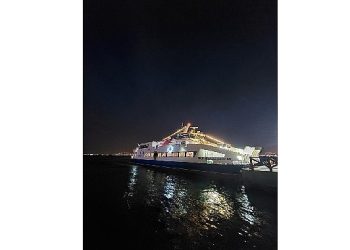 İzmirliler 29 Ekim kutlamalarına akın etti