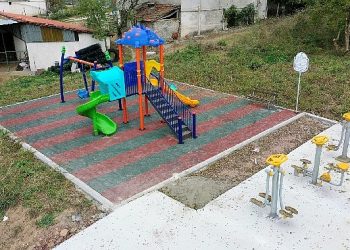 Kocaeli Büyükşehir’den köylere futbol alanı