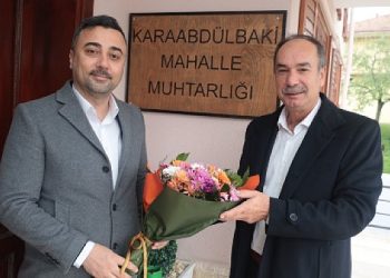Kocaeli Büyükşehir’den, öğretmen emeklisi muhtarlara duygulandıran ziyaret