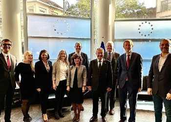  Kuru meyve dalından Brüksel’de üst seviye temas