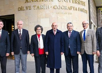 Lider Altınok “100.yılında cumhuriyet ve ankara türk ocağı sempozyumu’na katıldı