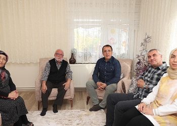 Lider Savran mesken ziyaretlerini sürdürüyor