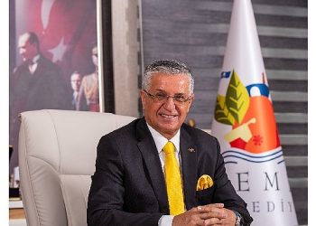 Lider Topaloğlu’ndan okullara 44 bin liralık bağış