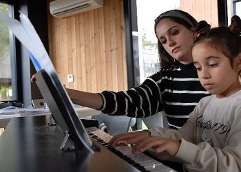 Lüleburgaz Belediyesi Konservatuvarı’nda eğitimler sürüyor 