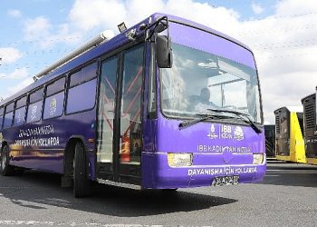 Mor Otobüs yola çıkyor