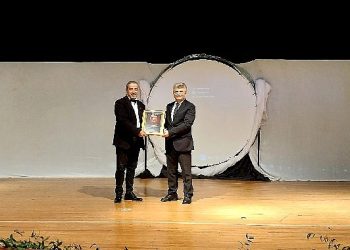 “Ottoman Dance Tiyatral Danslar Topluluğu Sos Pro Grubu” izleyicileri büyüledi