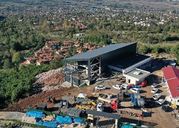 Teleferik’te ana sınır boyunca haberleşme halatı