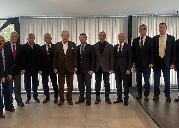 Ticaret müşavirlerimiz bir teşebbüsçü üzere davranmalı