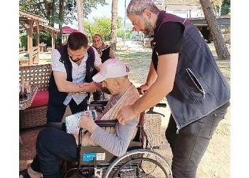 Üç yıl sonra konutundan çıktı