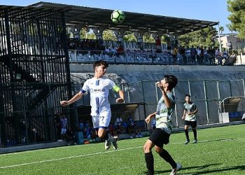 Yenişehir Belediyesi U16 Futbol Ekibi namağlup başkan