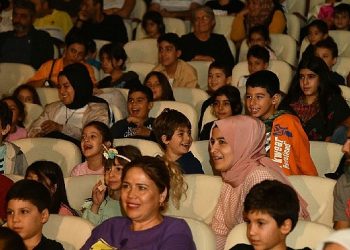 Yenişehir Belediyesinden orta tatilde çocuklara özel tiyatro