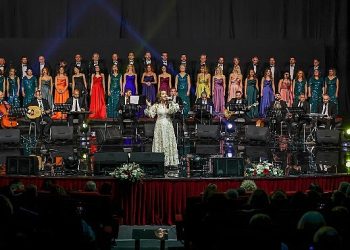 “Yüzyılın hatırası” konseri ile lıv hospital doktorları sahnede