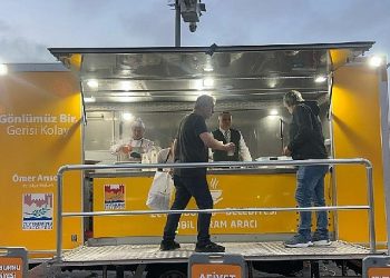 Zeytinburnu’nda Güne Sıcak Çorba İkramı İle Başlıyorlar…