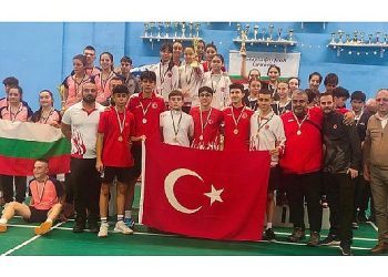15 yaş altı badminton millilerimiz balkan şampiyonu oldu