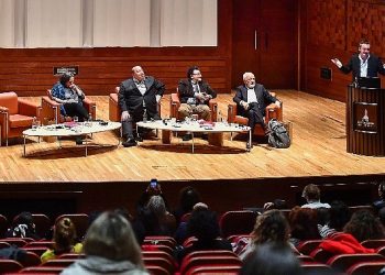 Akademisyenler “Yüzyılın Ekonomisi”ni anlattı