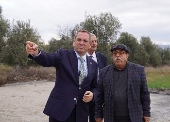 Altınova’da iki bölgeye 14 bin metrekare kilittaşı