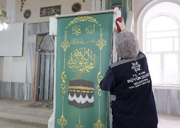 Aydın Büyükşehir Belediyesi ibadethaneleri pırıl pırıl yapıyor