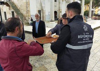 Aydın büyükşehir belediyesi, ortamızdan ayrılışının 7. yıl dönümünde İsmet Sezgin’i andı