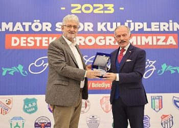 Bayrampaşa Belediyesi’nden spor kulüplerine büyük takviye