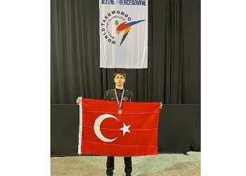 Bornova’nın gururu Bekir Osmanoğlu