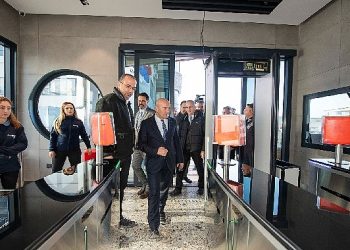 Bostanlı İskelesi yenilenen yüzüyle hizmete açıldı