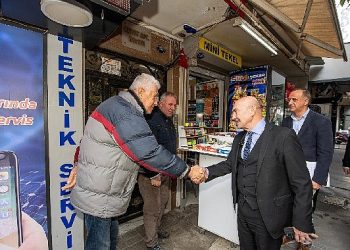 “Bu el ele veriş çok kıymetli” İzmir’de selzedelere birinci takviye ödemesi yapıldı