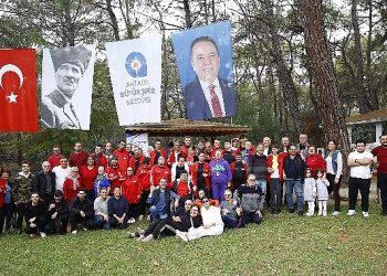 Büyükşehir Gençlik Kampı özel konuklarını ağırladı