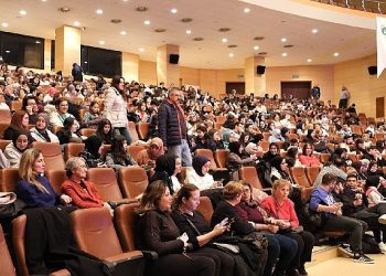 Büyükşehir’den KOÜ’lü gençlere manalı sinema gösterisi