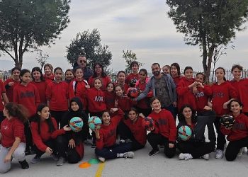 Çiğli Belediyesi’nden Okullara Spor Materyali Dayanağı