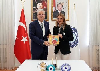 Egeli akademisyenlerden çocukların hastane fobisine yönelik proje