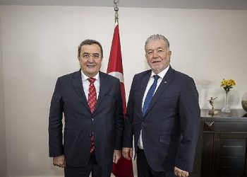 Esnaf da Lider Batur’un yanında